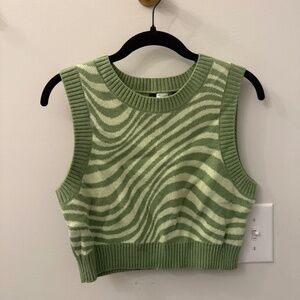 Cropped sweater vest